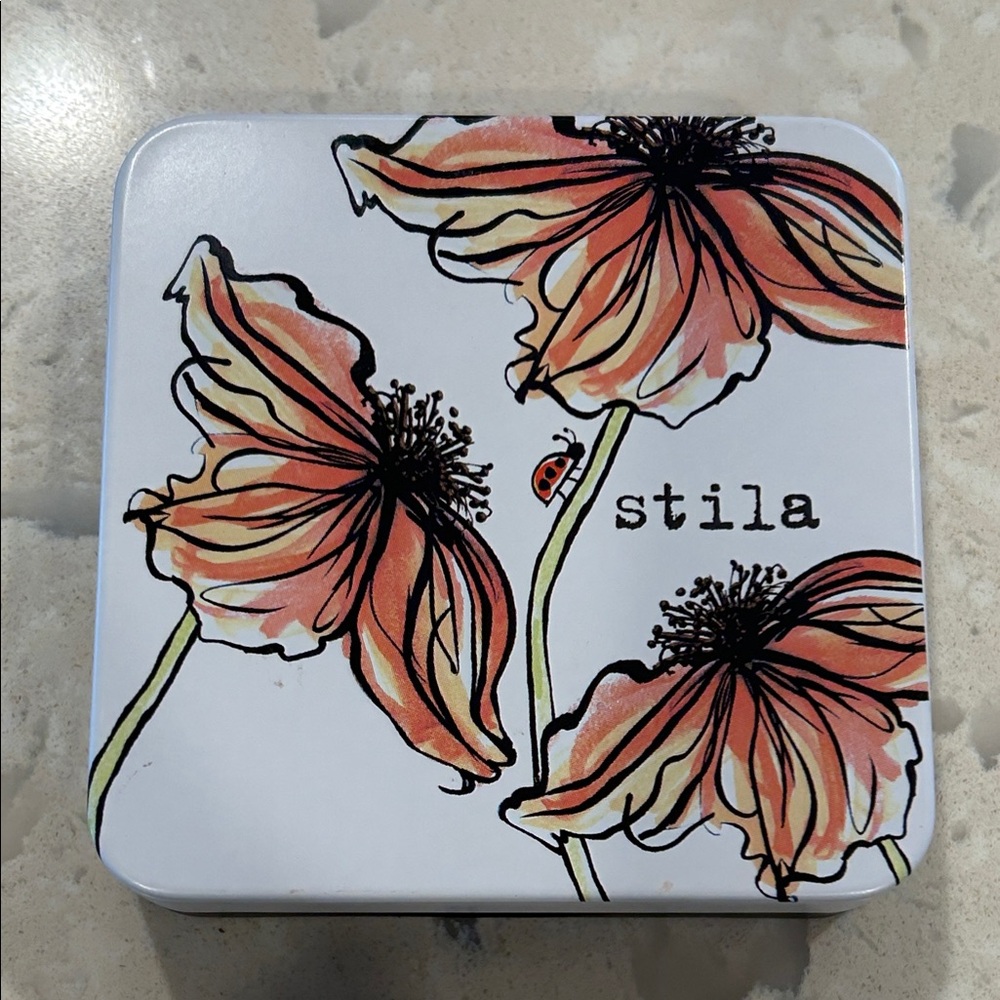 Stila Pocket Play Shadow Palette